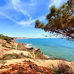 Daire Luxury Ocean View By Be Cherish *